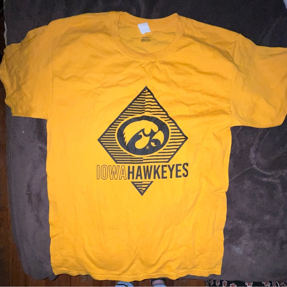 Iowa Hawkeyes Women's Yellow Short Sleeve Tee